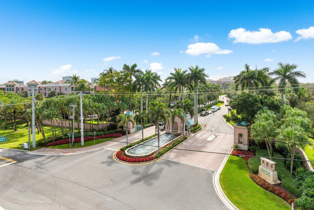 ROYAL PALM RESIDENCES - Residential