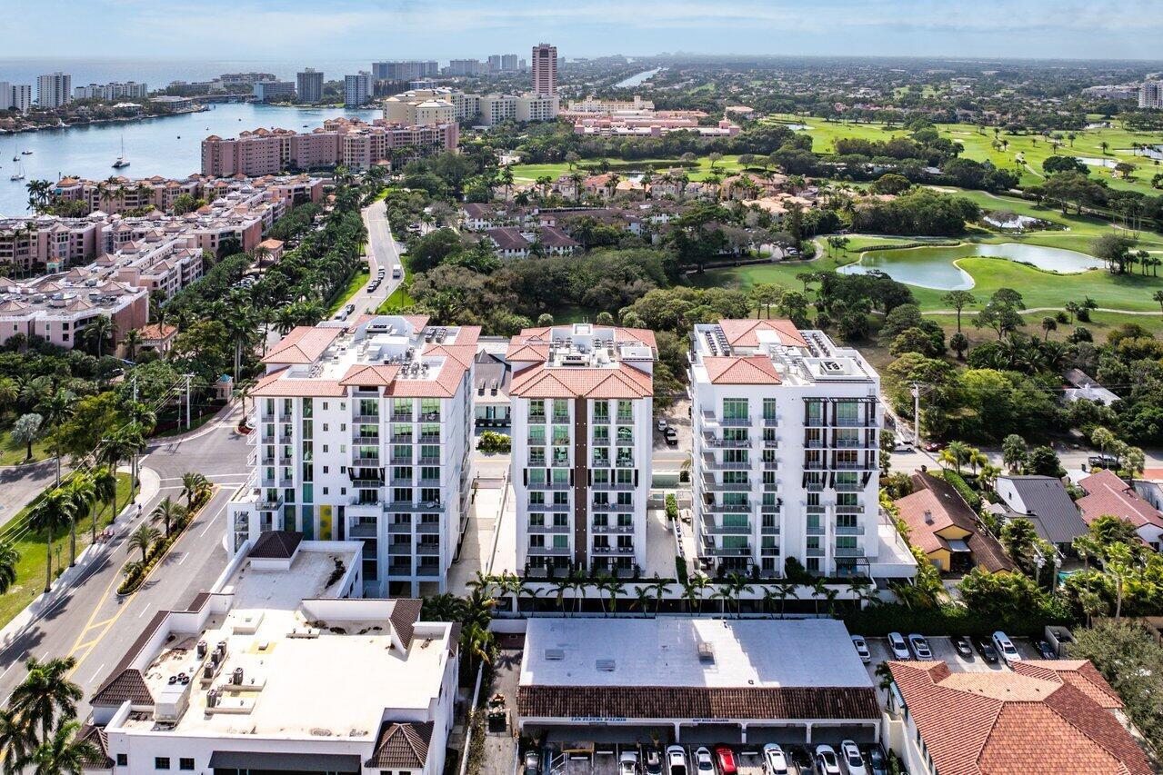 ROYAL PALM RESIDENCES - Residential