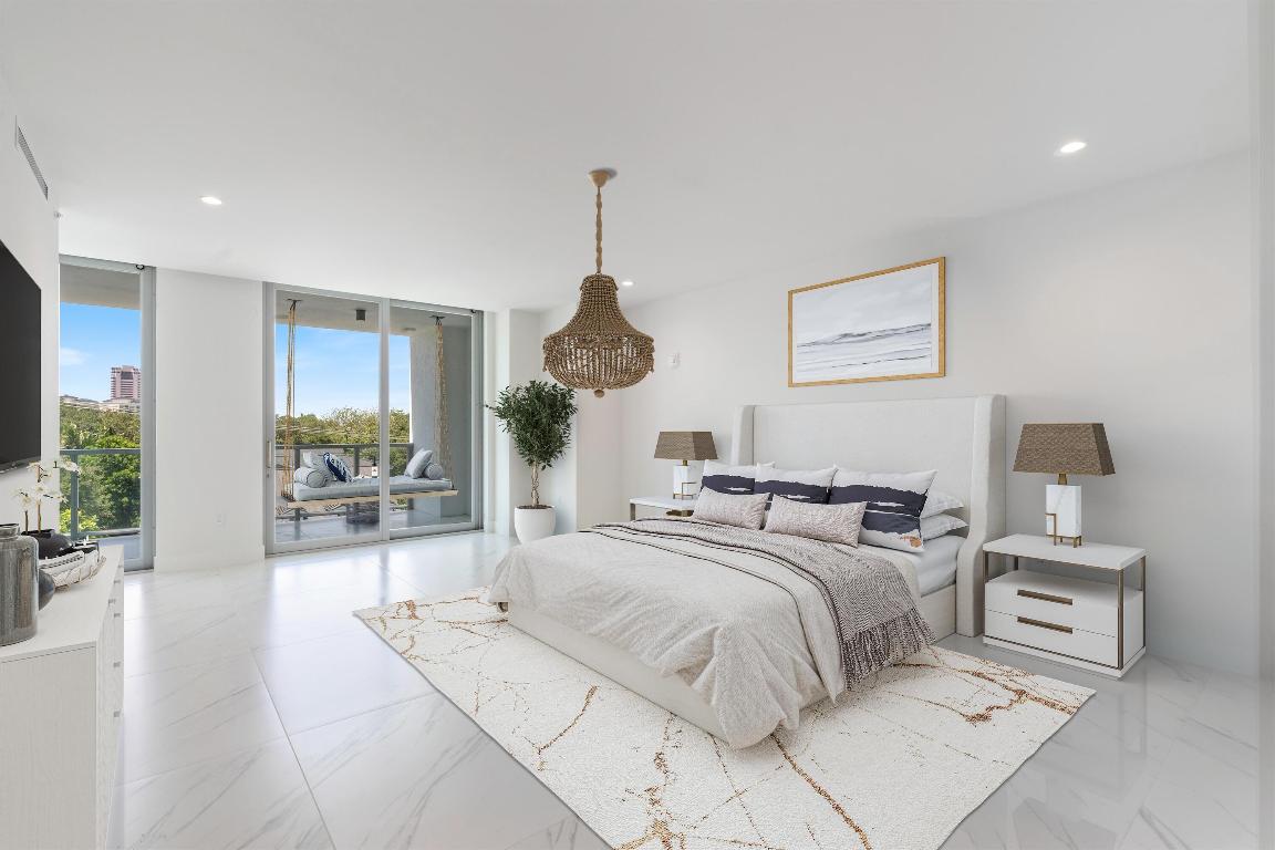 ROYAL PALM RESIDENCES - Residential