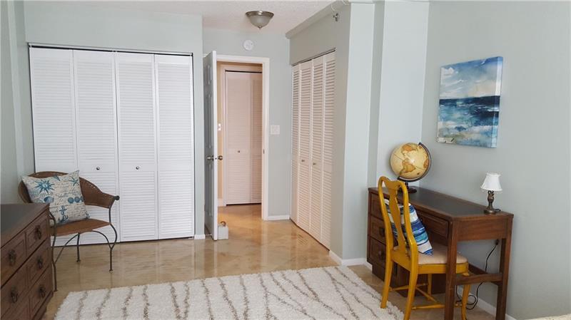 AMBASSADORS V NORTH CONDO - Residential Lease