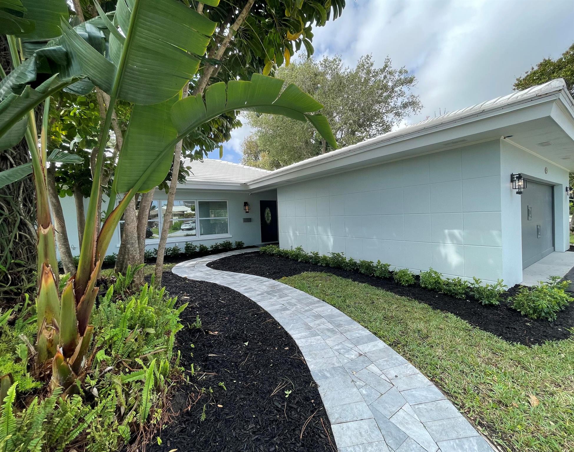299 NW 10th Court