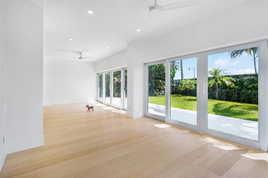 THREE HUNDRED OCEAN BLVD - Residential