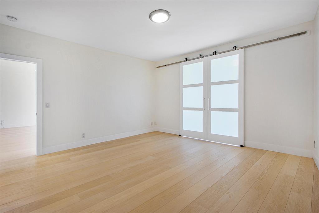 THREE HUNDRED OCEAN BLVD - Residential