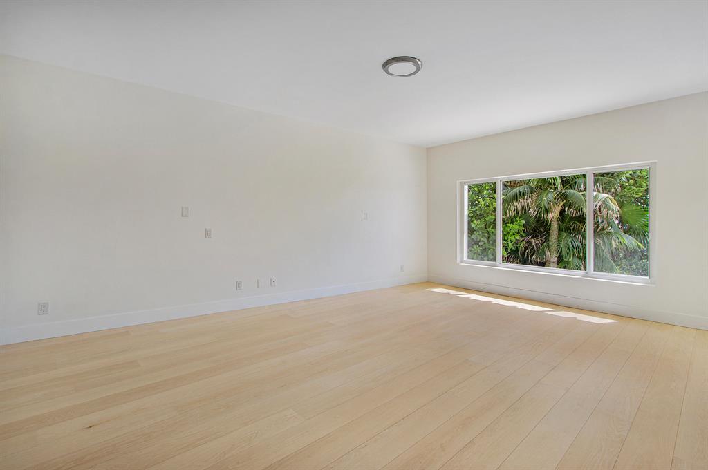 THREE HUNDRED OCEAN BLVD - Residential