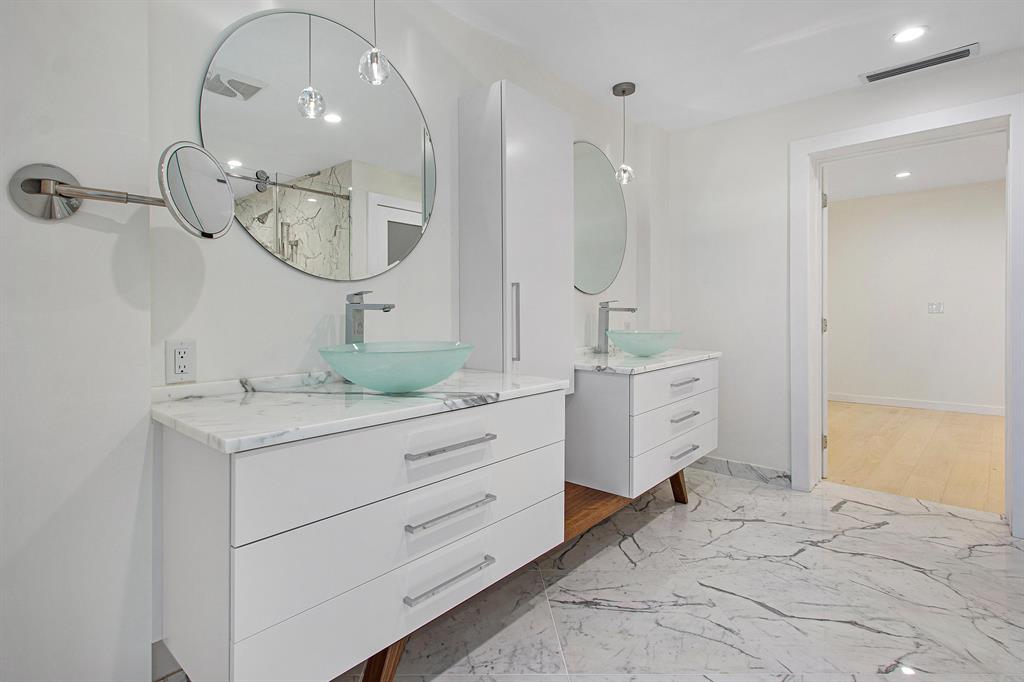 THREE HUNDRED OCEAN BLVD - Residential