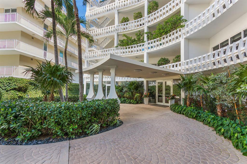 THREE HUNDRED OCEAN BLVD - Residential