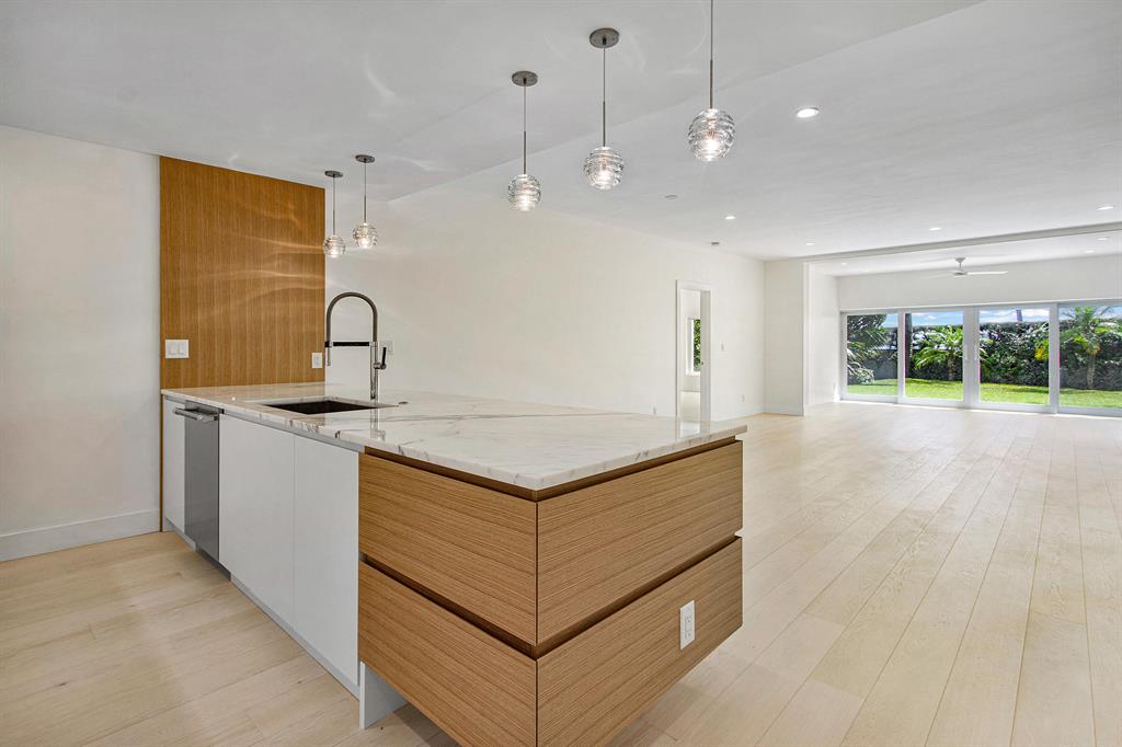 THREE HUNDRED OCEAN BLVD - Residential