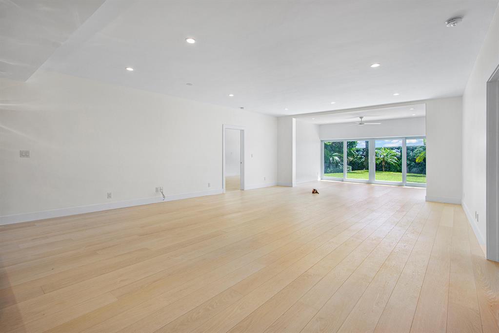 THREE HUNDRED OCEAN BLVD - Residential