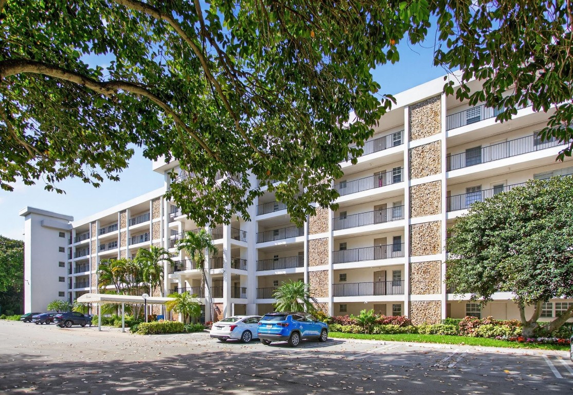 Palm Aire Country Club - Residential