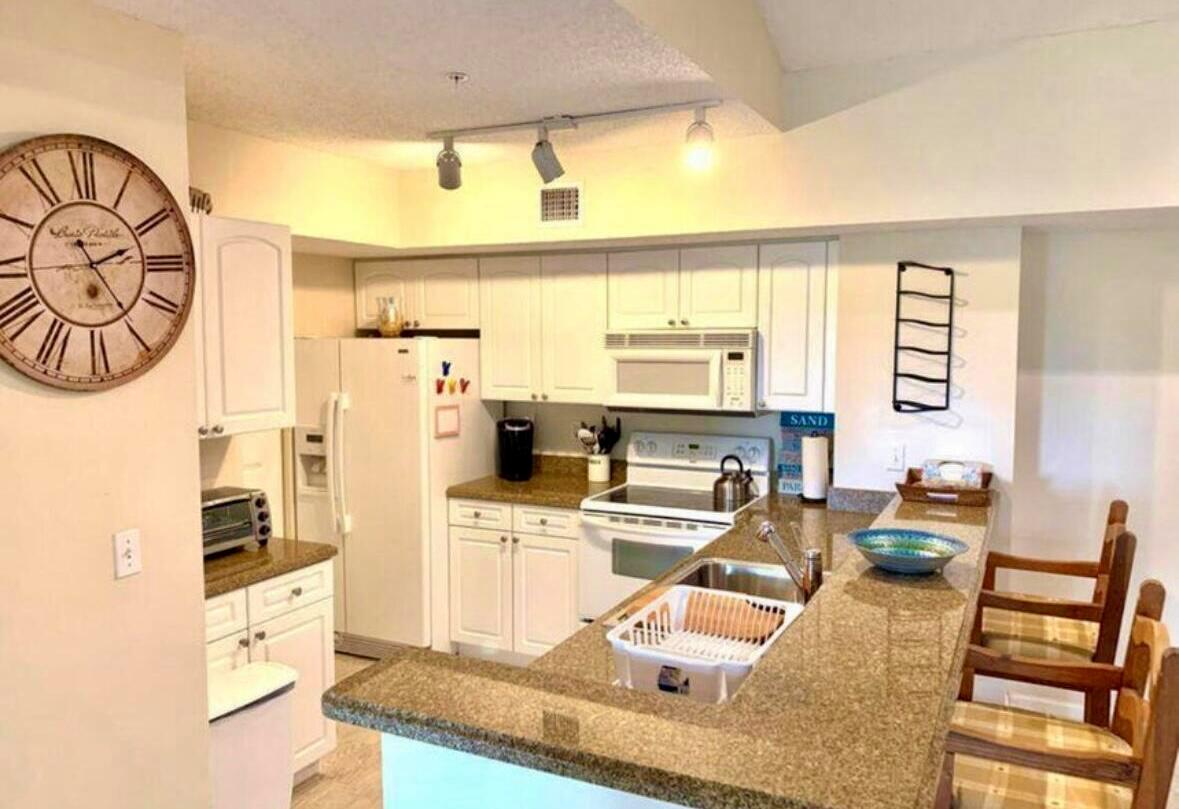272 Village Boulevard 7303