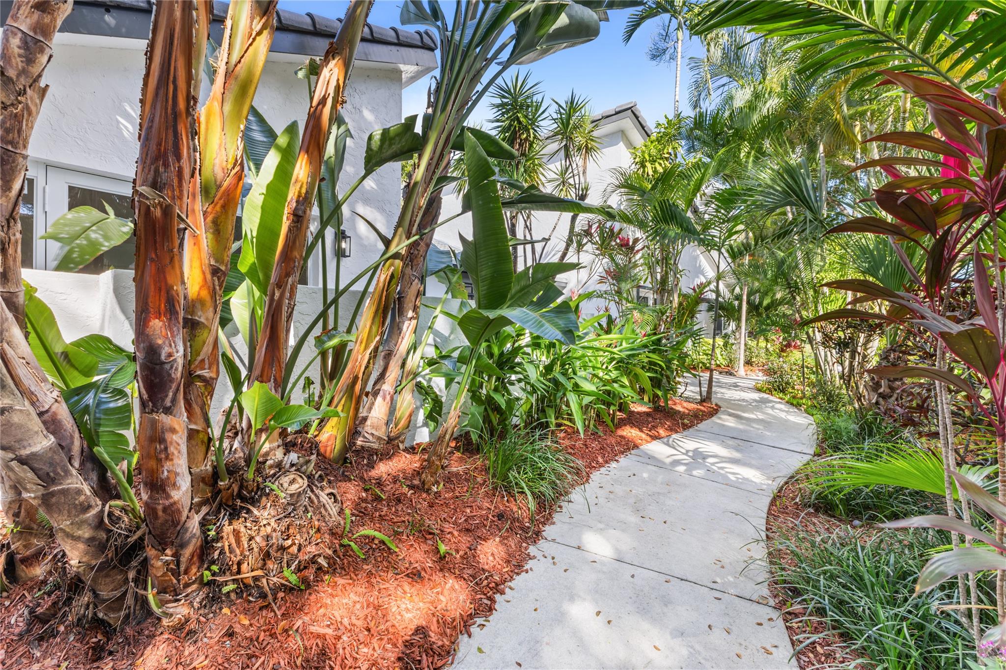 COQUINA LAKES - Residential