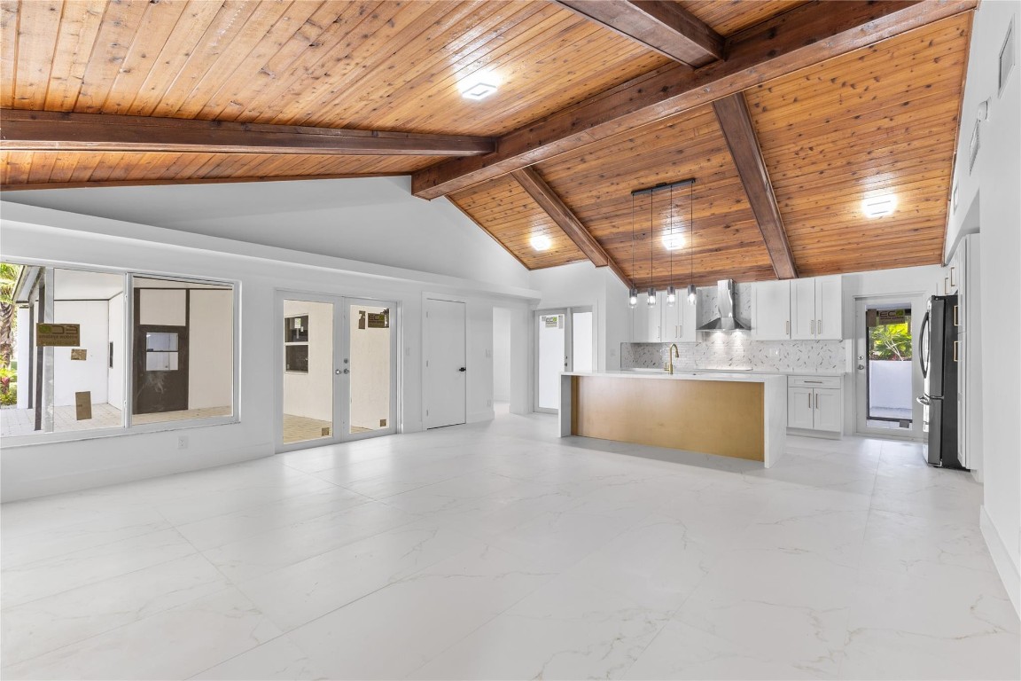 COQUINA LAKES - Residential