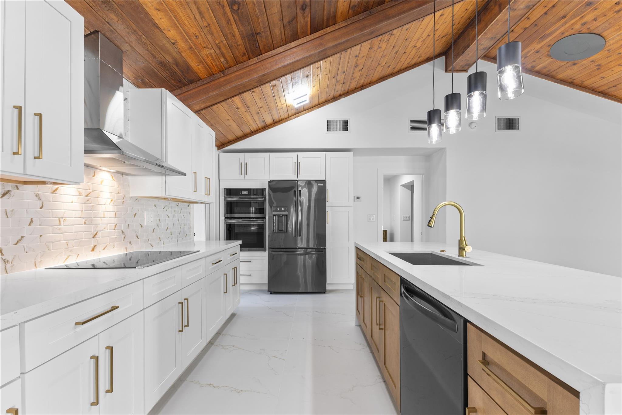 COQUINA LAKES - Residential