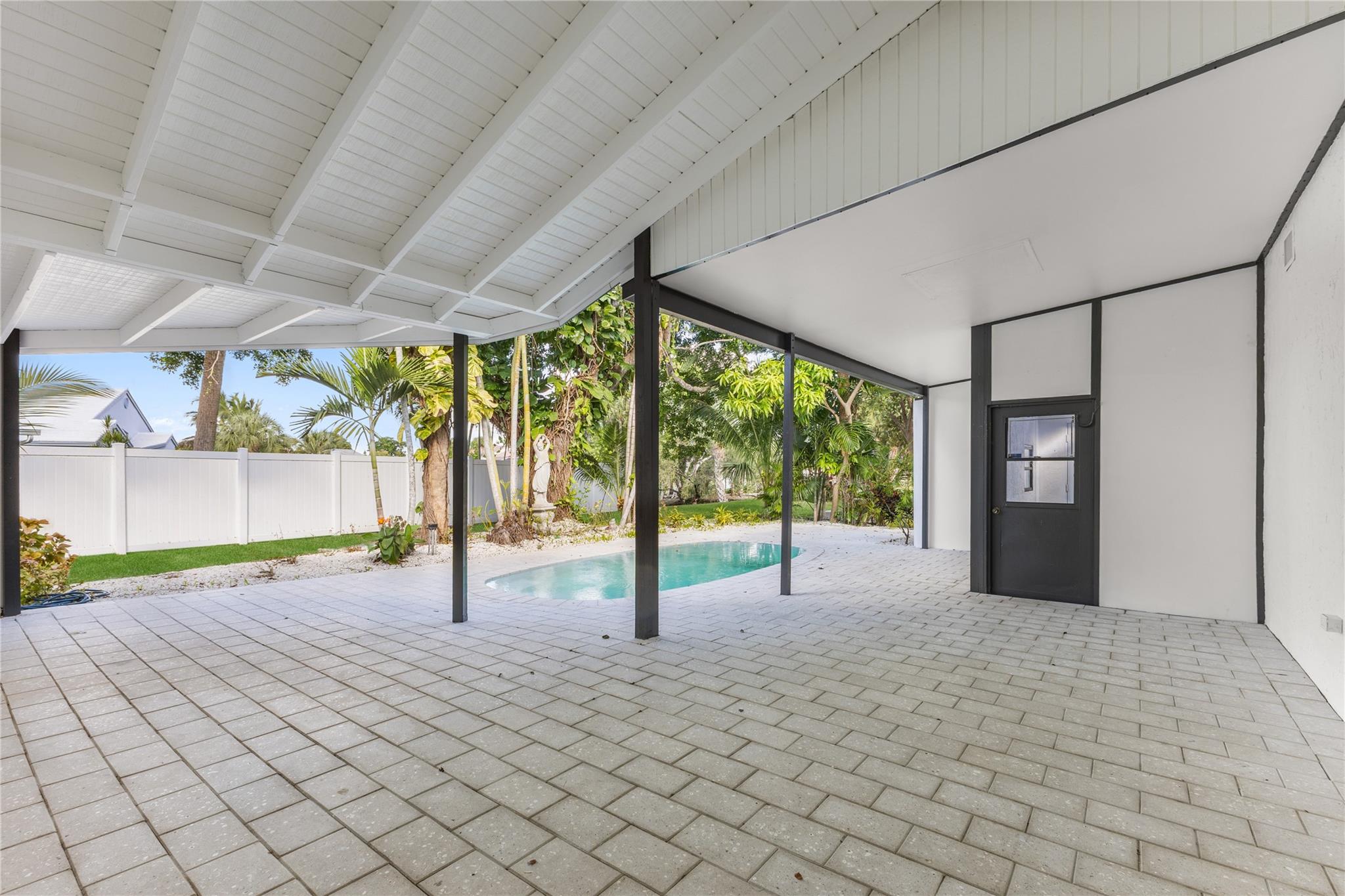 COQUINA LAKES - Residential