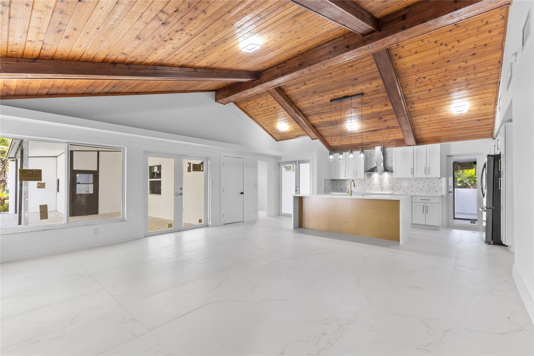 COQUINA LAKES - Residential