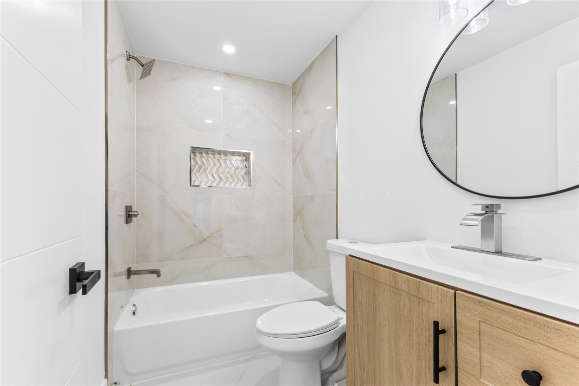 COQUINA LAKES - Residential