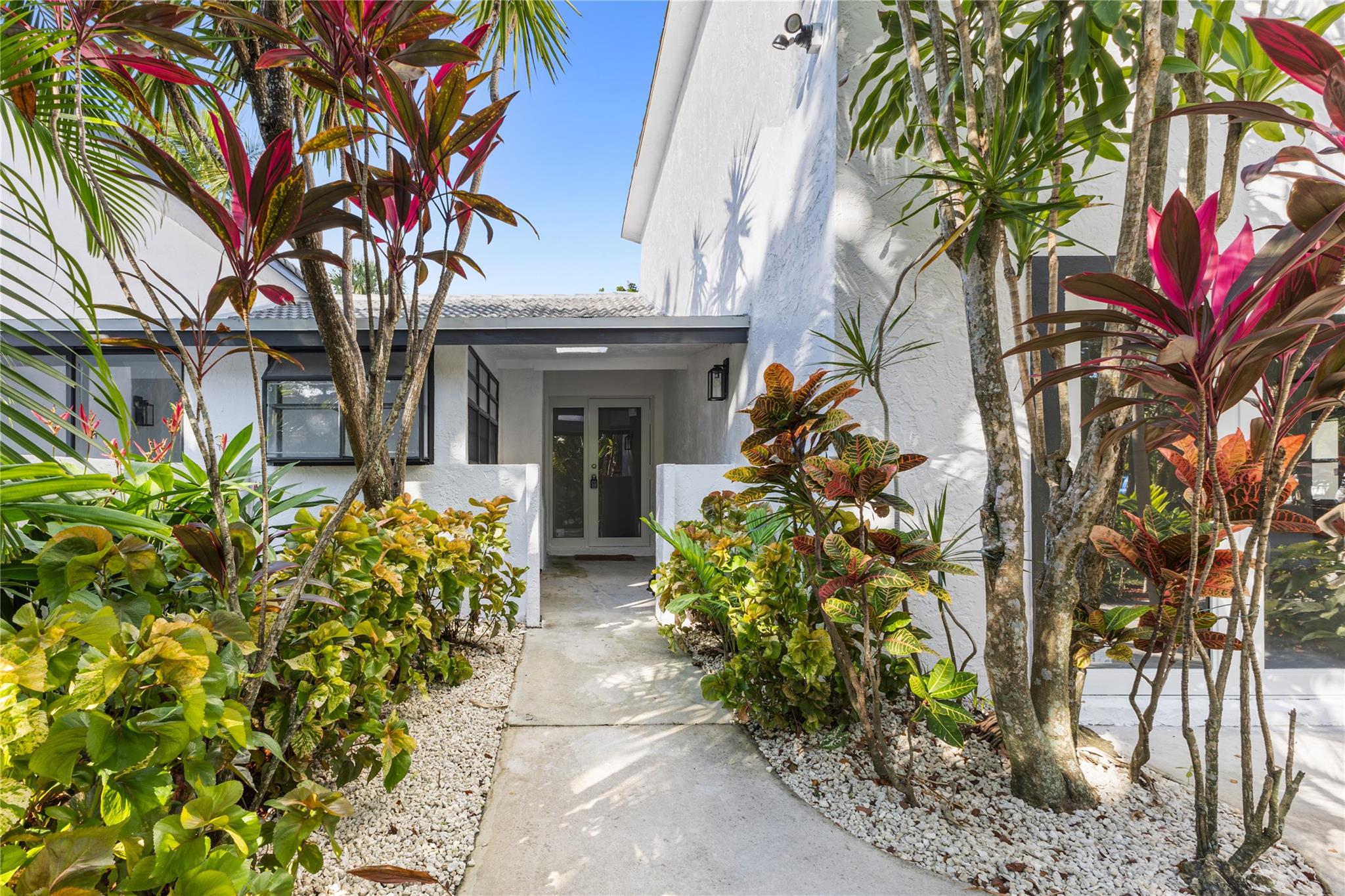 COQUINA LAKES - Residential