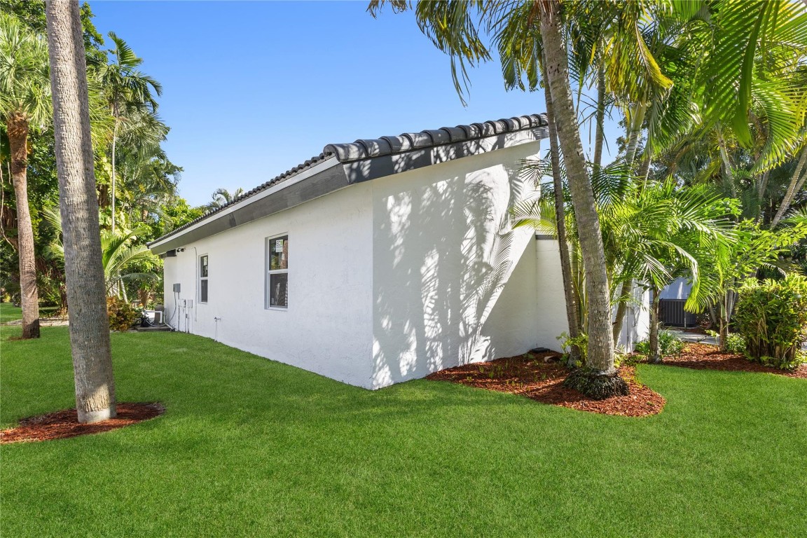 COQUINA LAKES - Residential