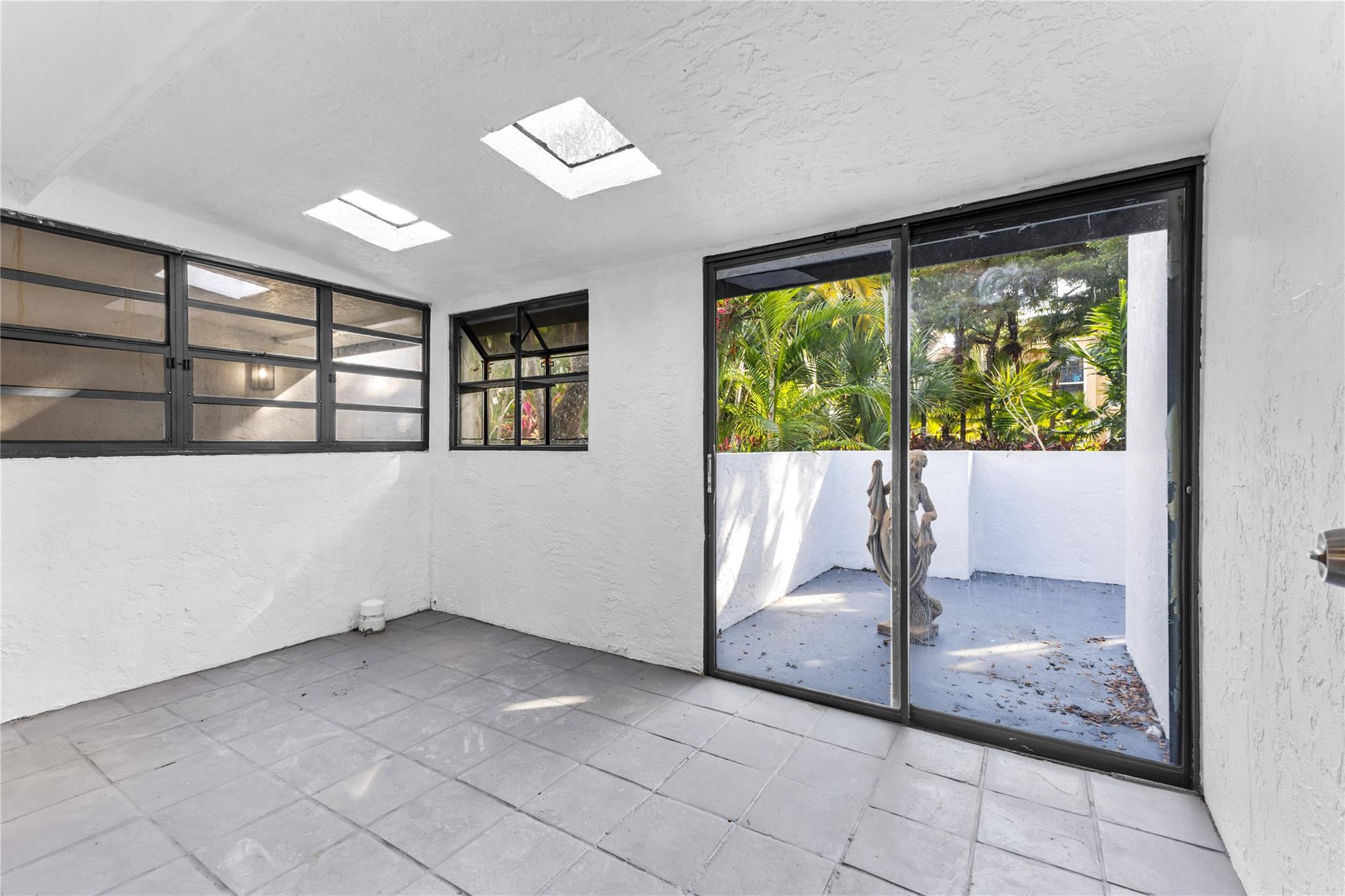 COQUINA LAKES - Residential