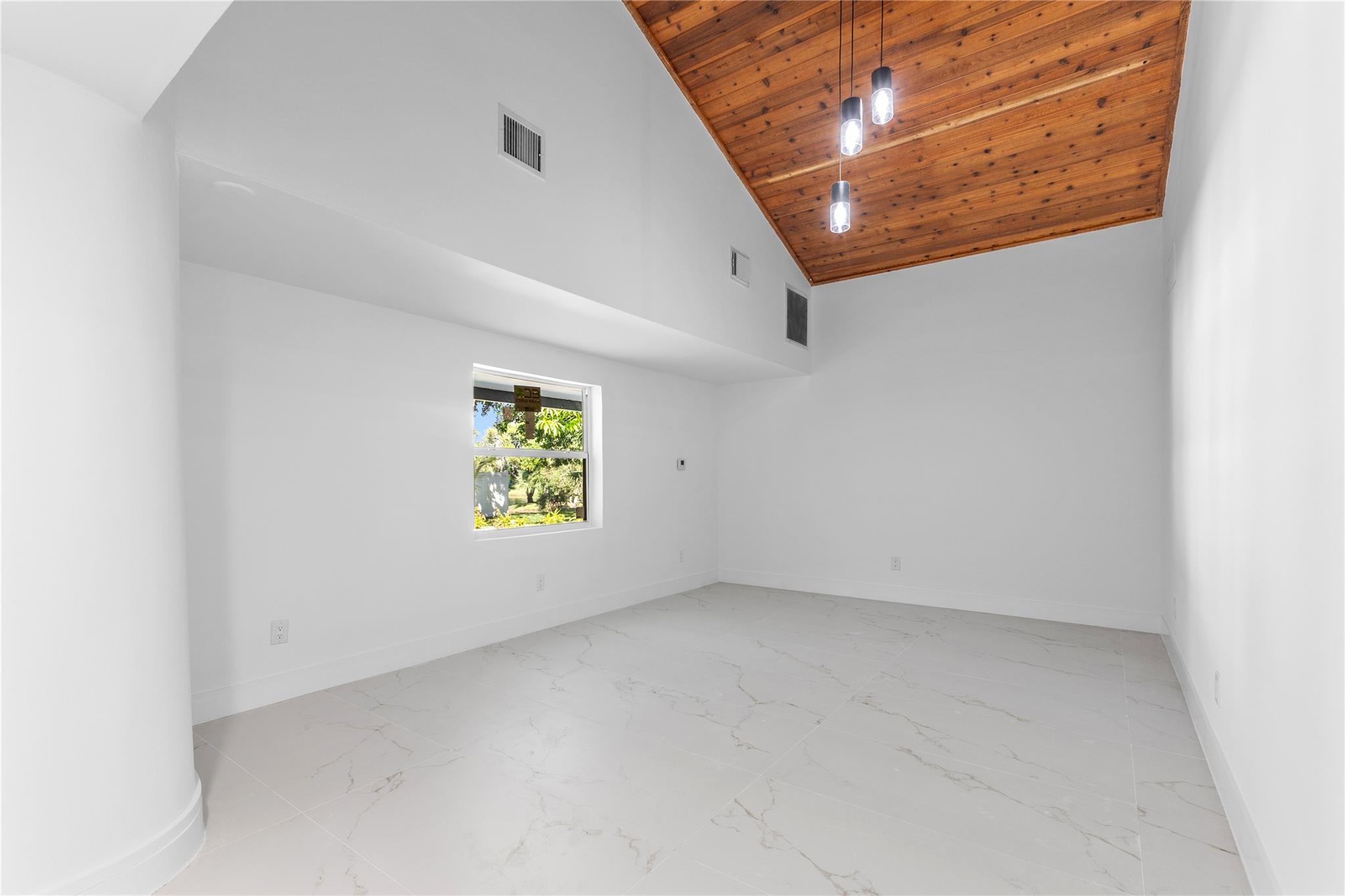 COQUINA LAKES - Residential