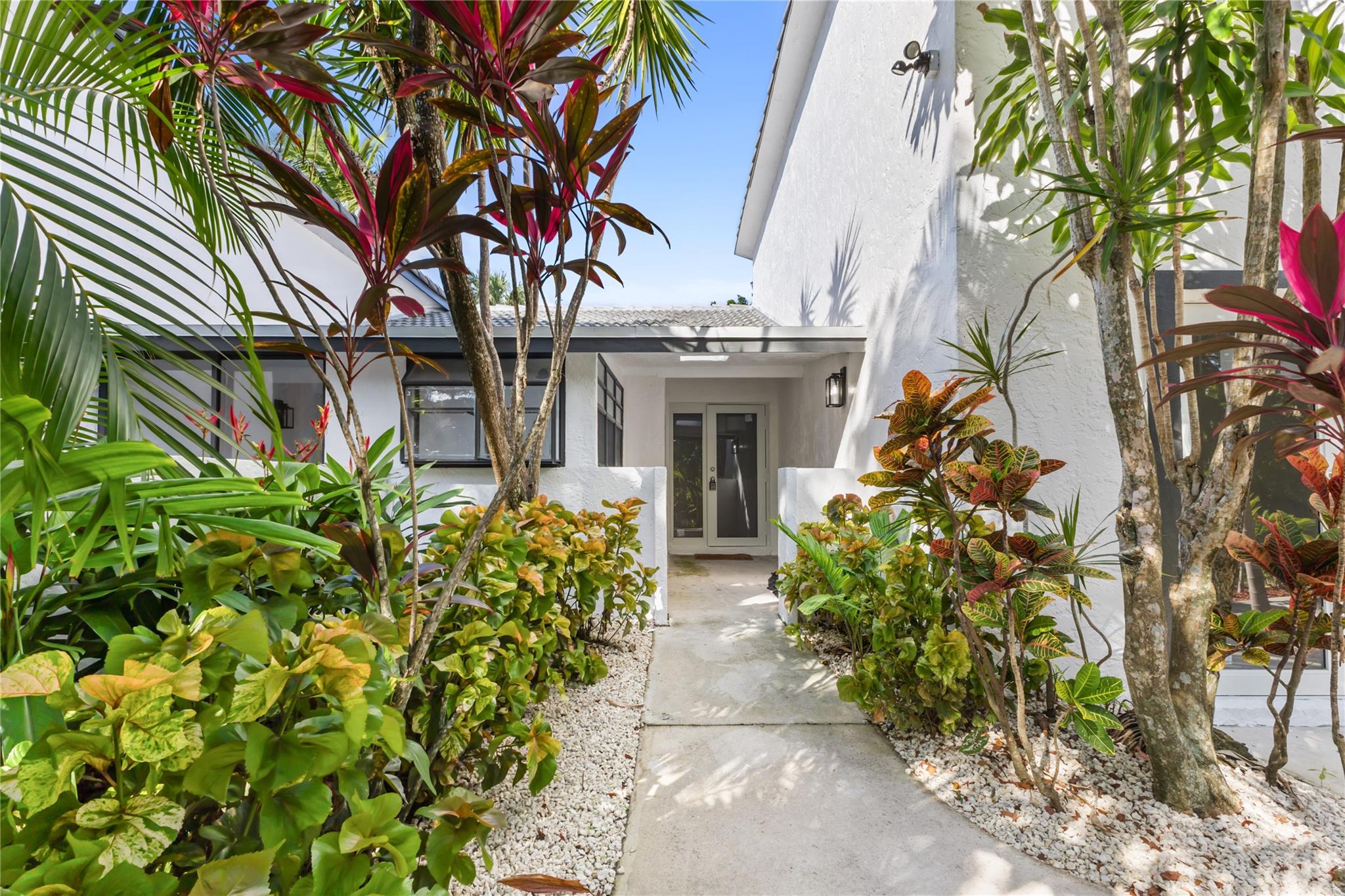 COQUINA LAKES - Residential