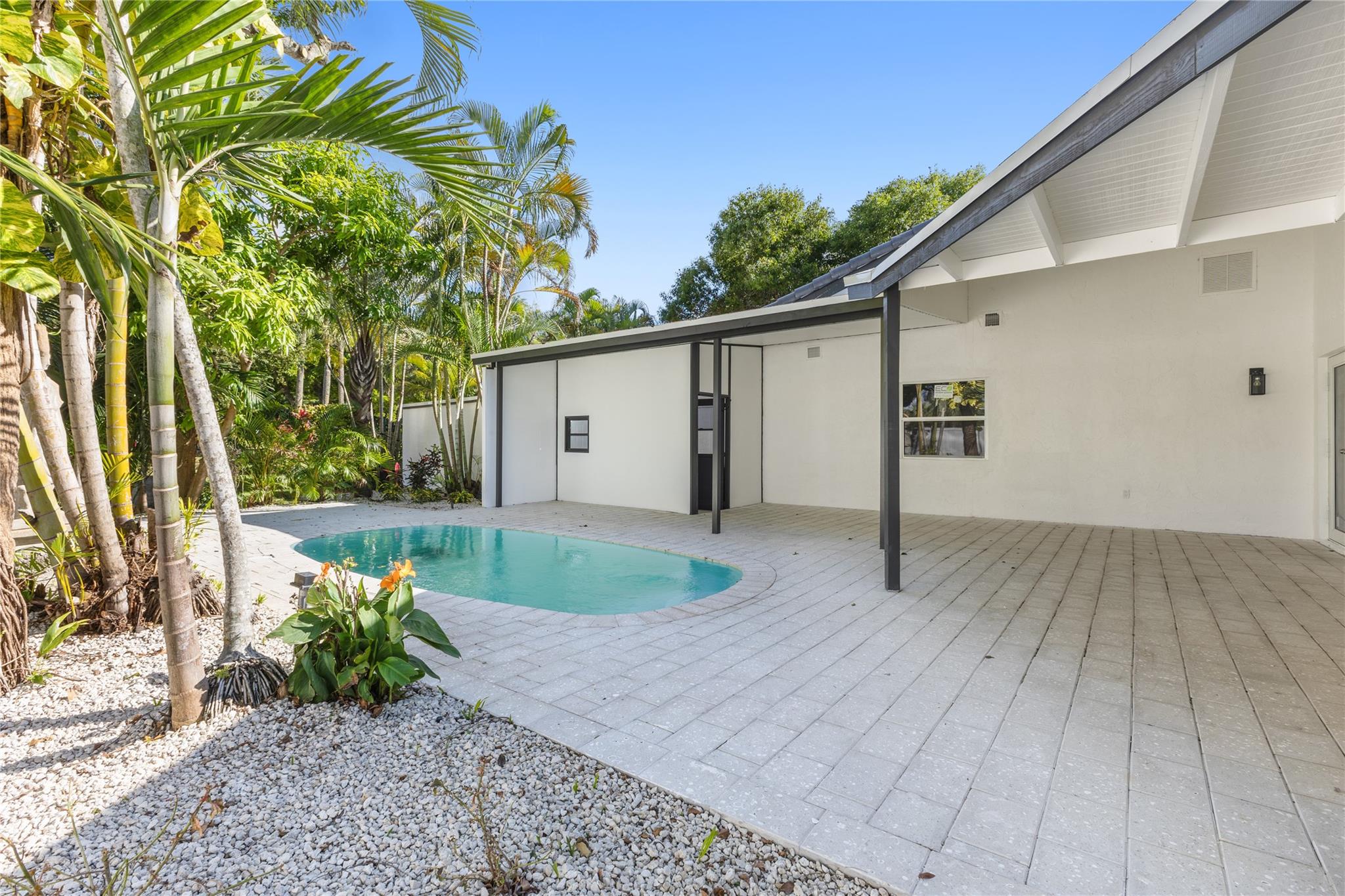 COQUINA LAKES - Residential