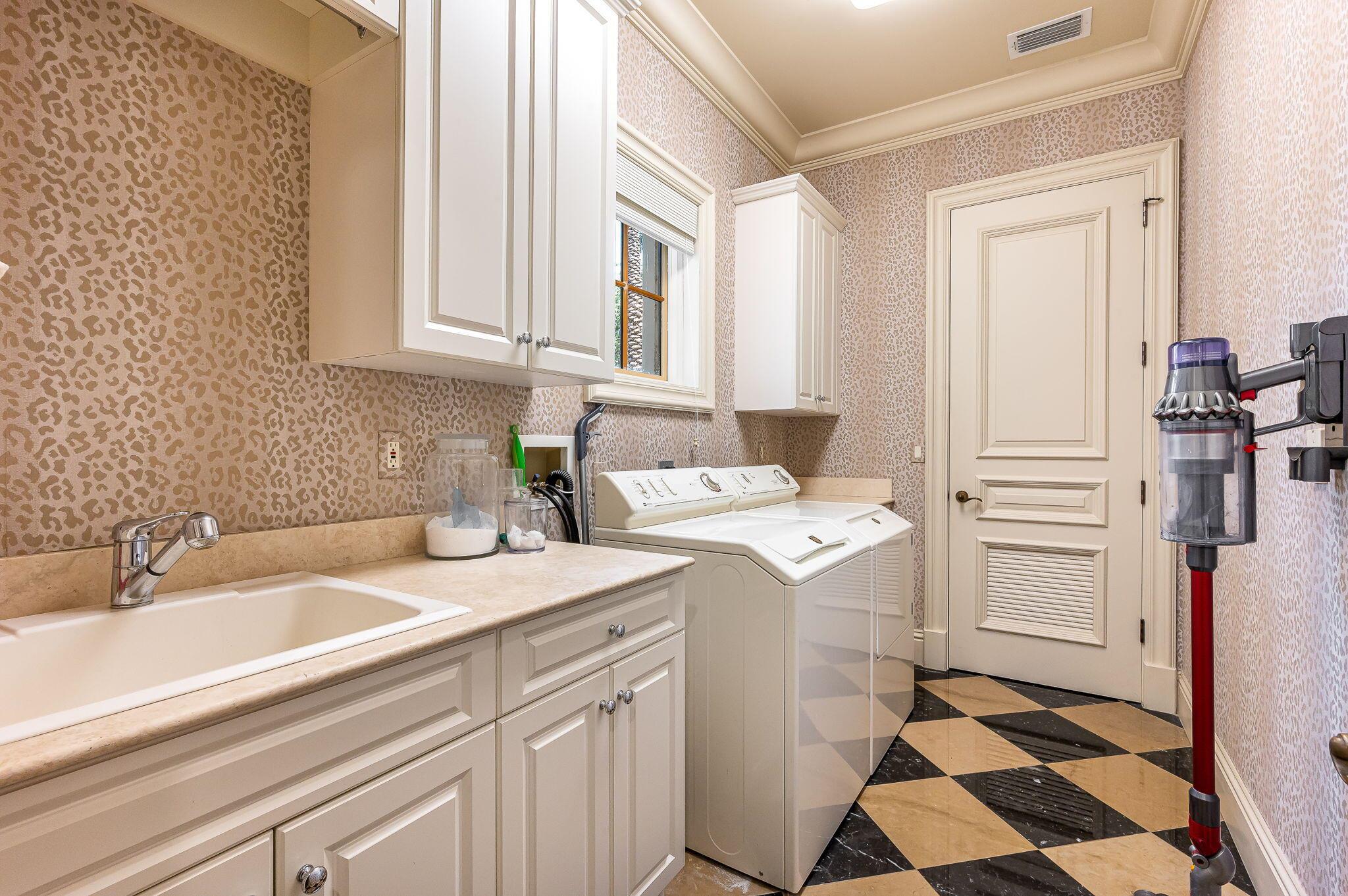 SANCTUARY - Residential