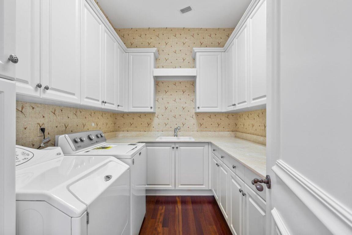 BLUE INLET - Residential