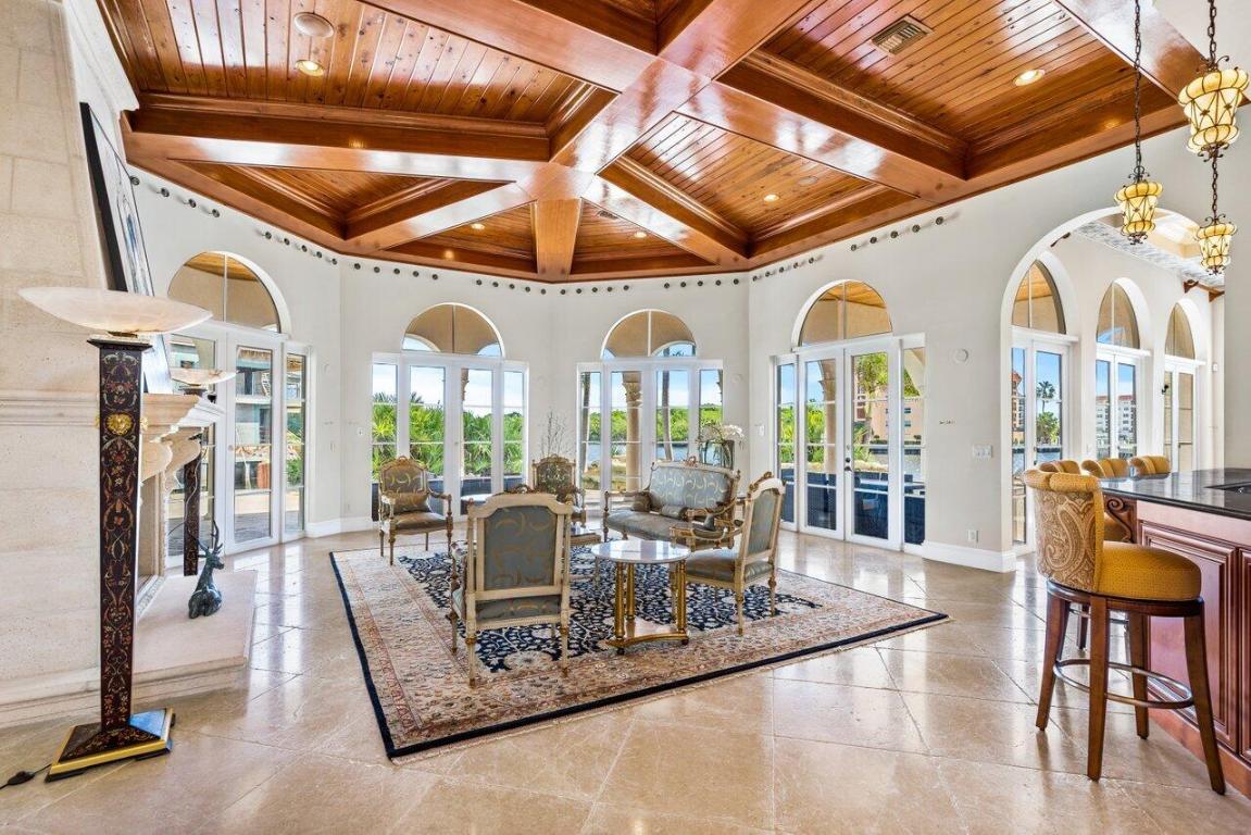 BLUE INLET - Residential