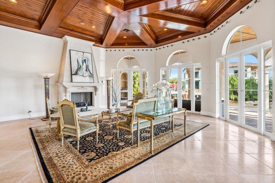 BLUE INLET - Residential