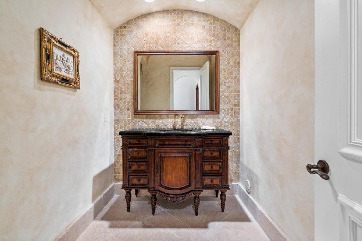 BLUE INLET - Residential