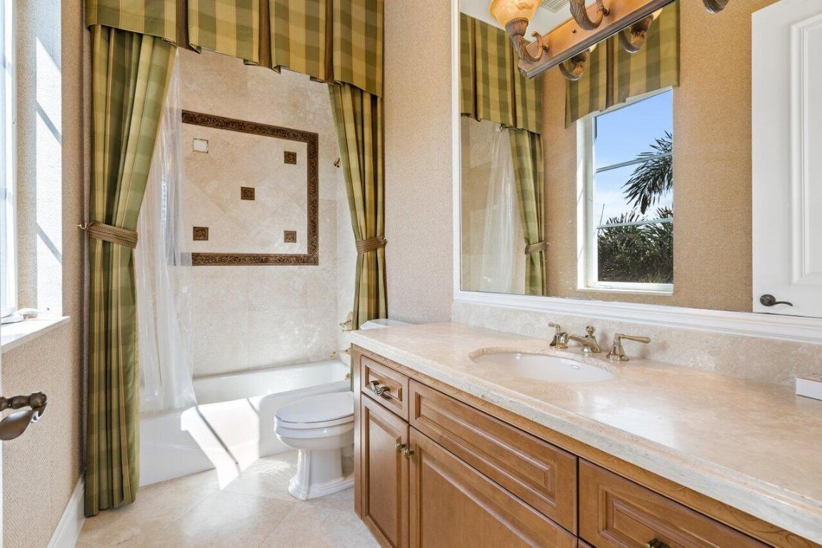 BLUE INLET - Residential