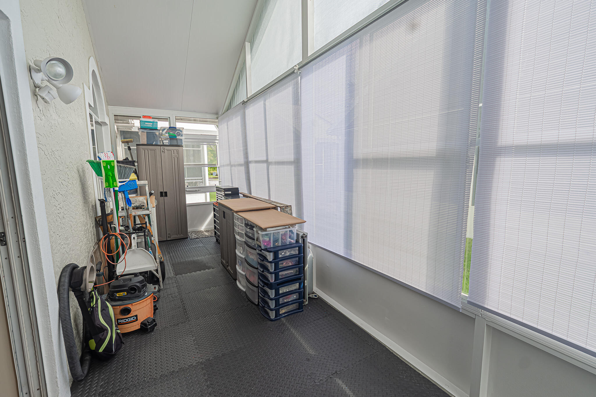 KINGS ISLE, ISLE OF LOMBA - Residential