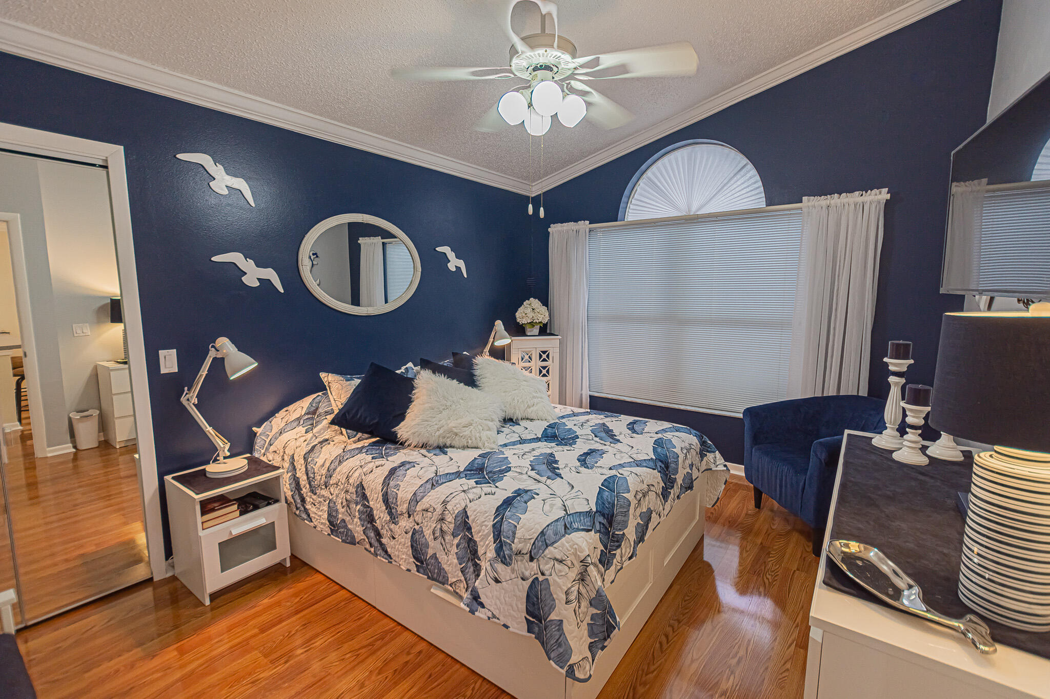 KINGS ISLE, ISLE OF LOMBA - Residential