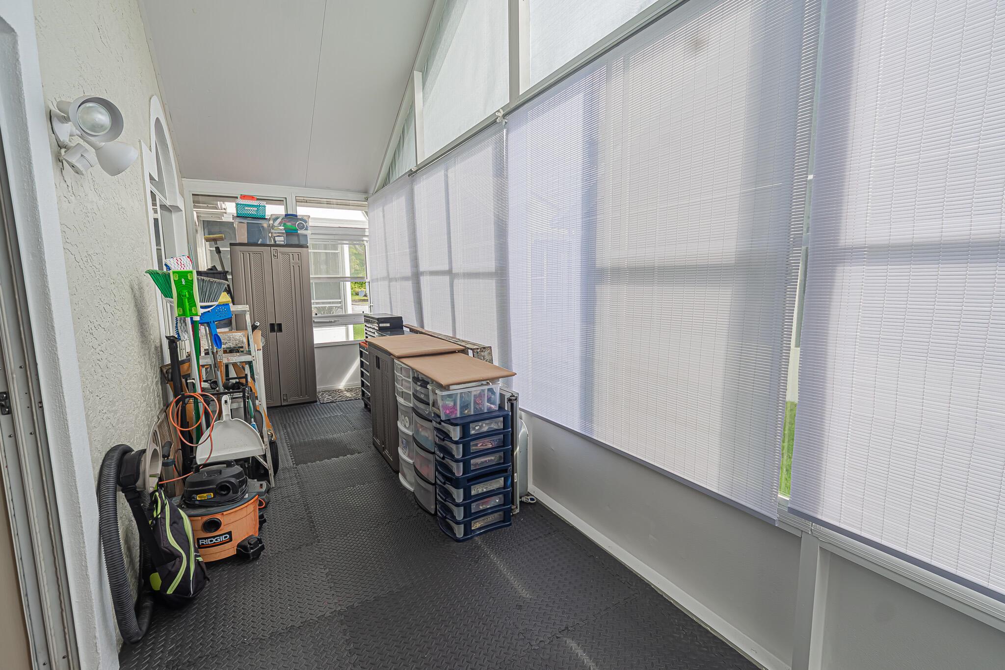 KINGS ISLE, ISLE OF LOMBA - Residential