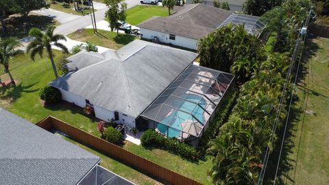 Single Family Residence in Port St Lucie FL 725 Dalton Circle Cir 29.jpg