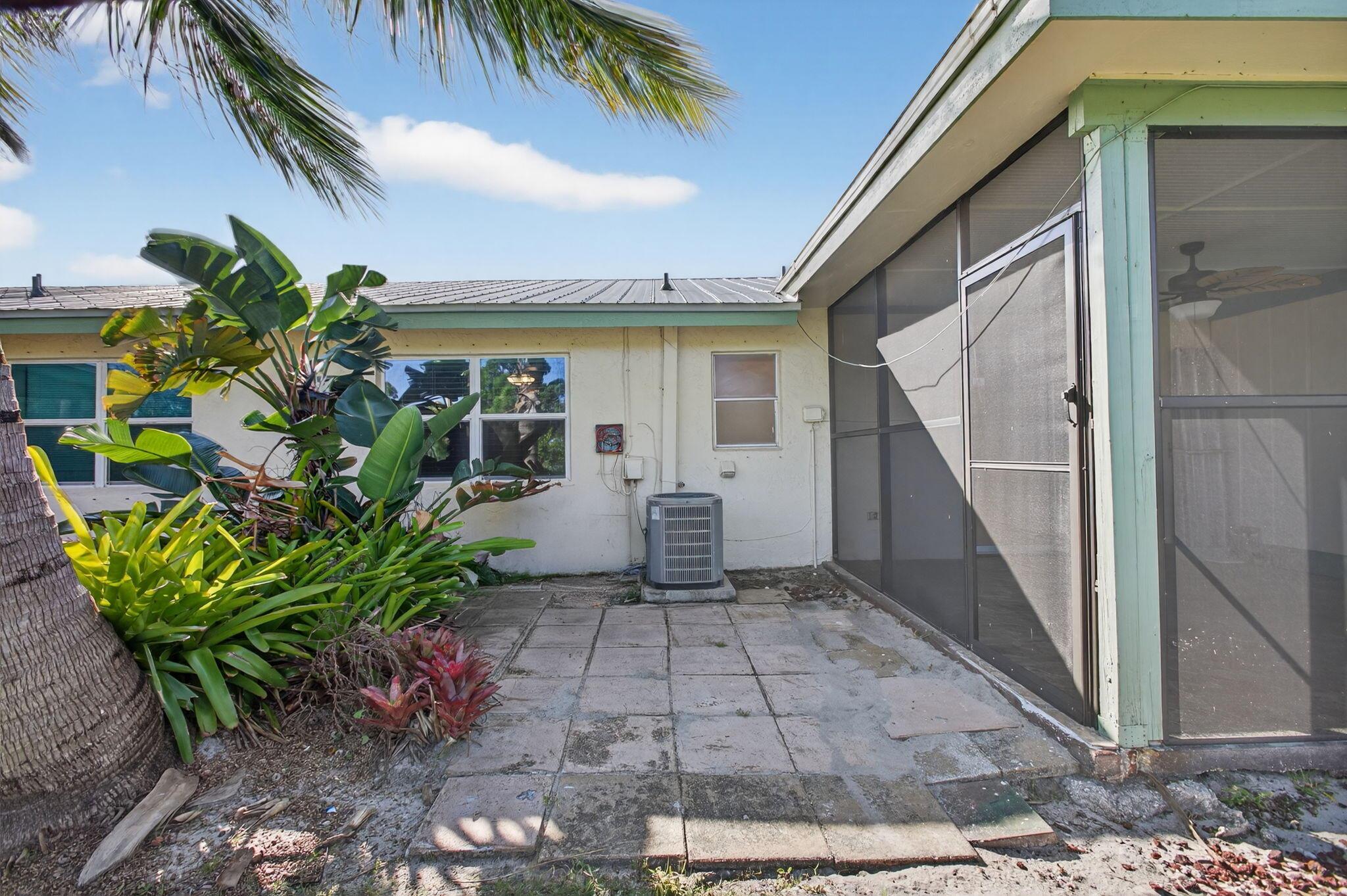 EASTRIDGE ESTATES - Residential Lease