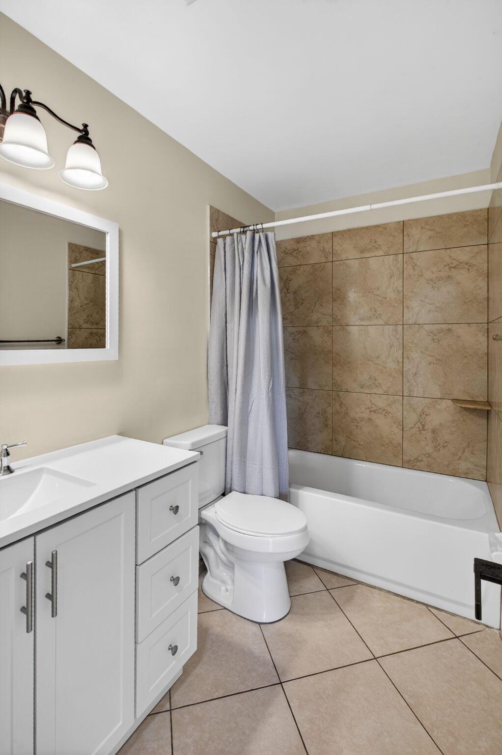 EASTRIDGE ESTATES - Residential Lease