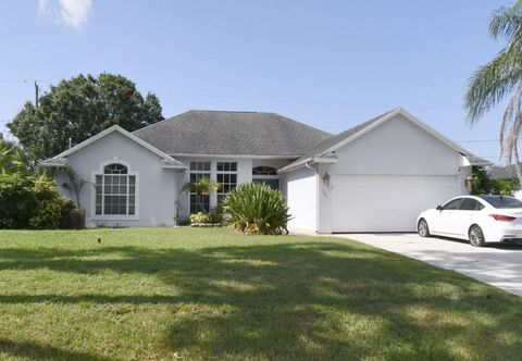 1041 SW Dubois Port St Lucie FL 34953