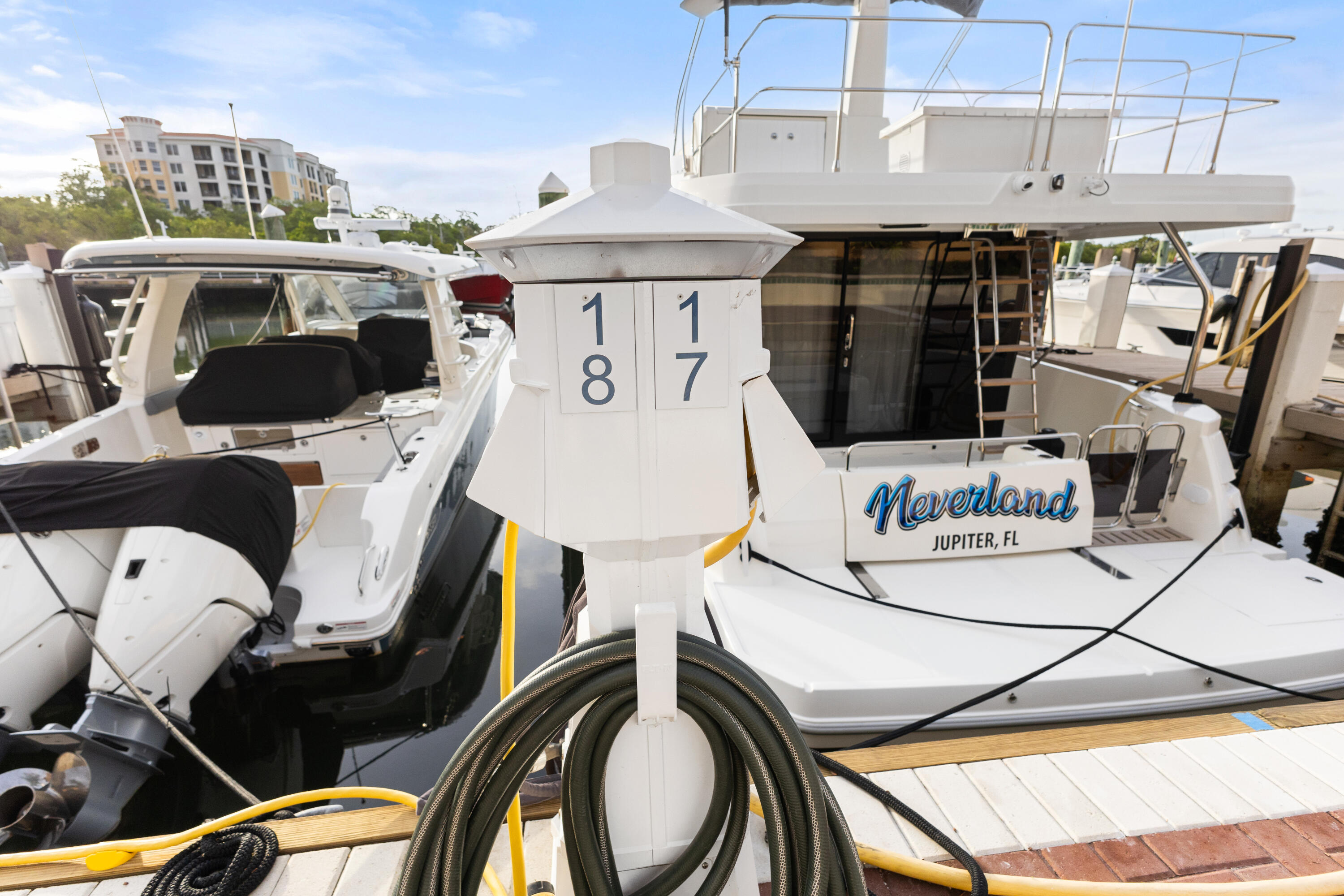 JUPITER YACHT CLUB MARINA CONDO - Land