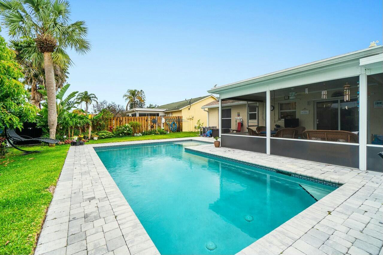 121 Deerfield Drive