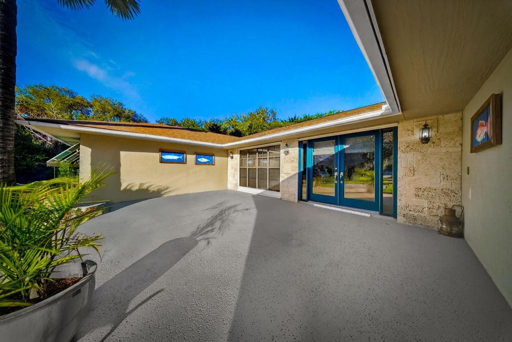 Photo of 3650 S 25th Street, Fort Pierce, FL 34981 (MLS # R11141828)