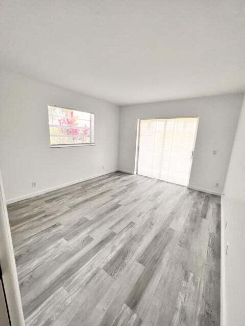 KINGS POINT - Residential