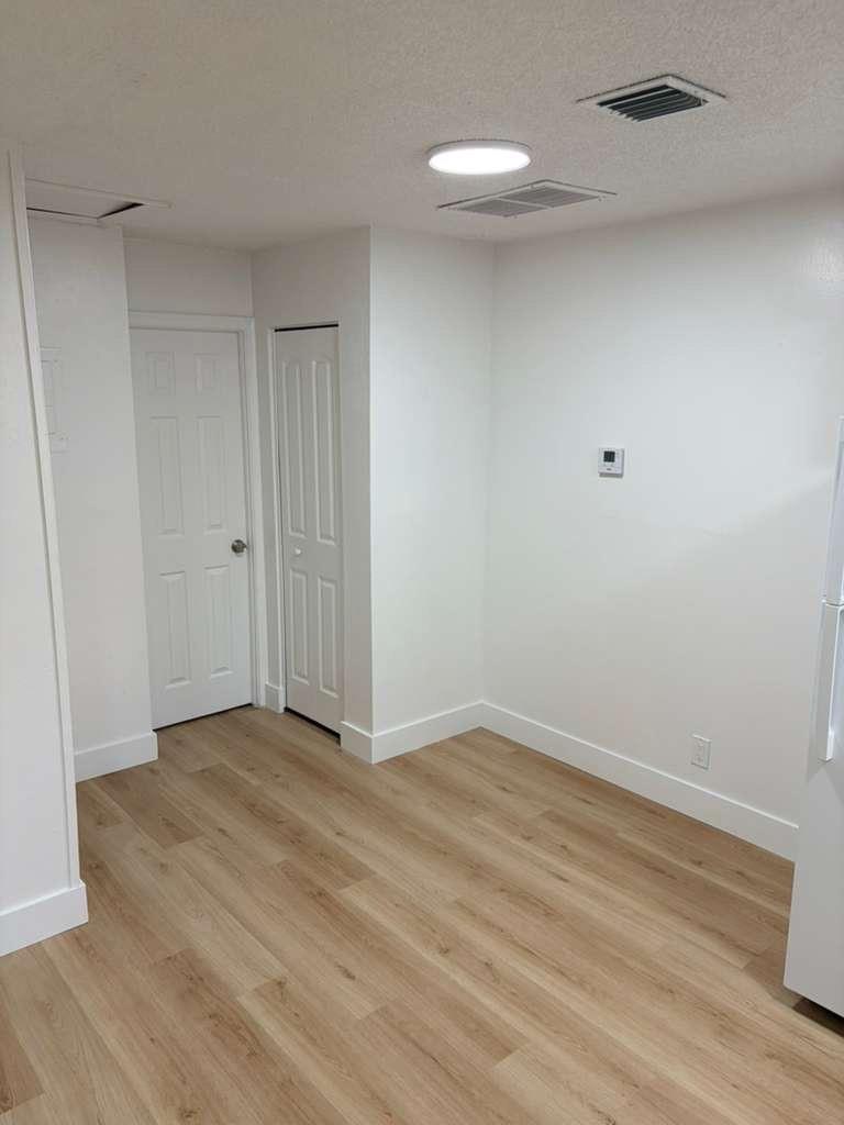 AVONDALE - Residential Lease