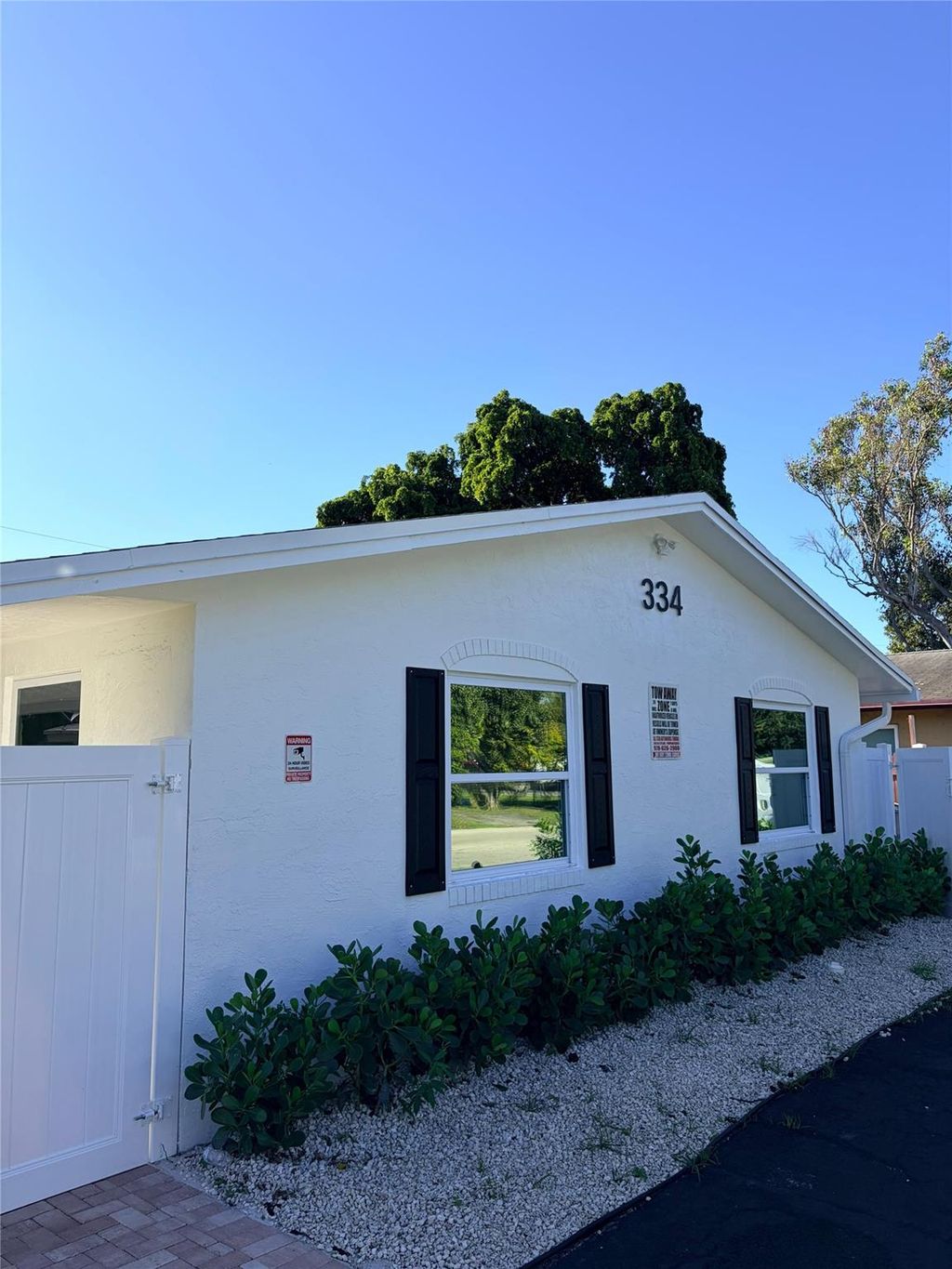 Photo of 334 SW Avondale Drive #2, Pompano Beach, FL 33060 (MLS # F10531818)