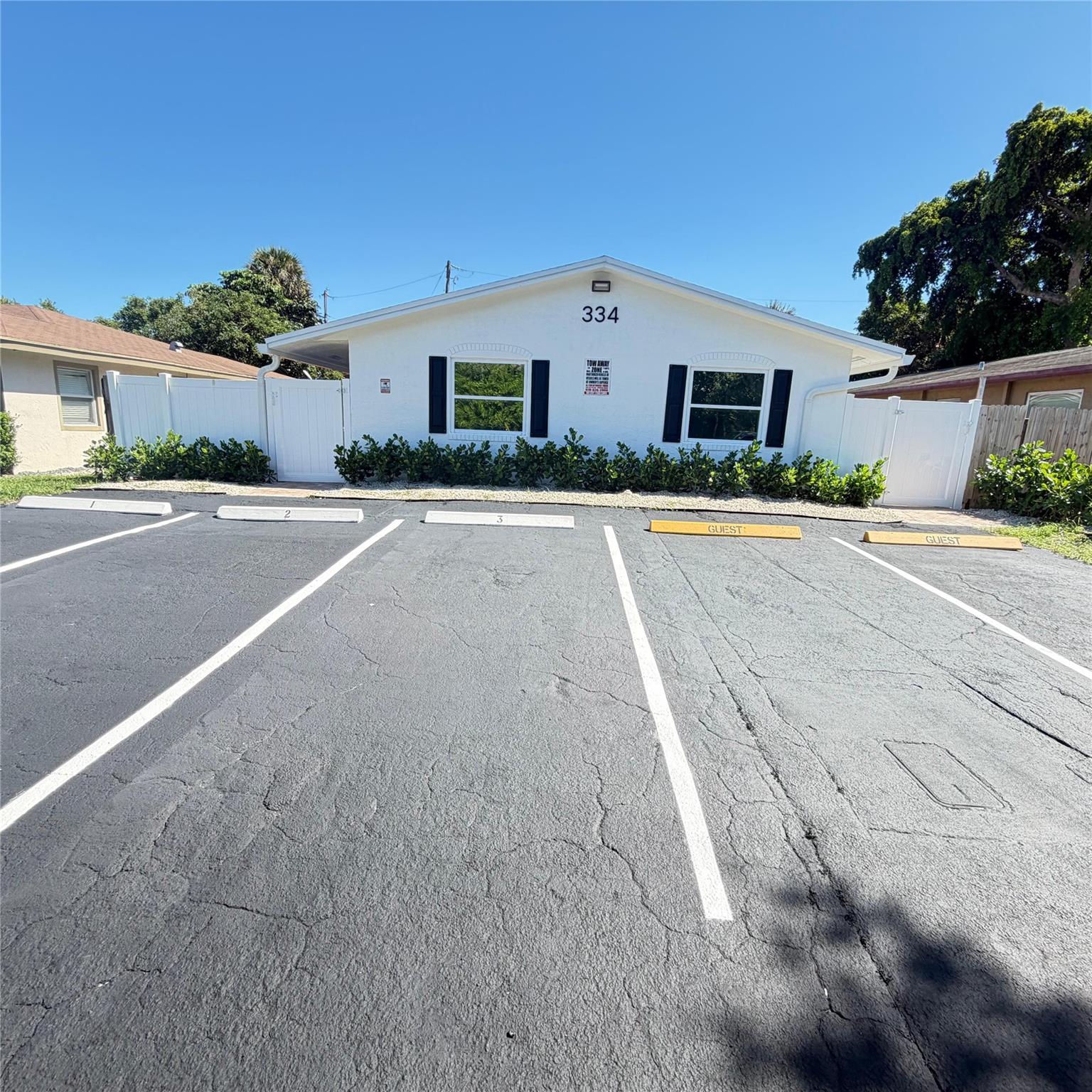 AVONDALE - Residential Lease