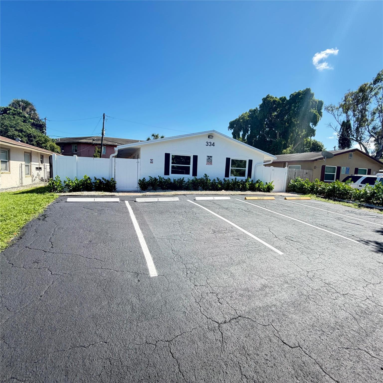 AVONDALE - Residential Lease