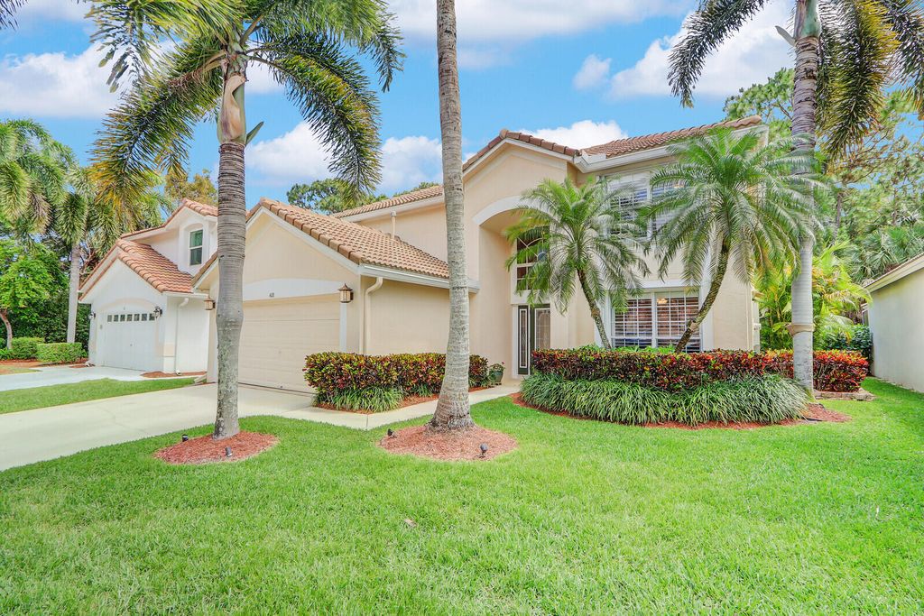 Photo of 408 Woodview Circle, Palm Beach Gardens, FL 33418 (MLS # R10976611)