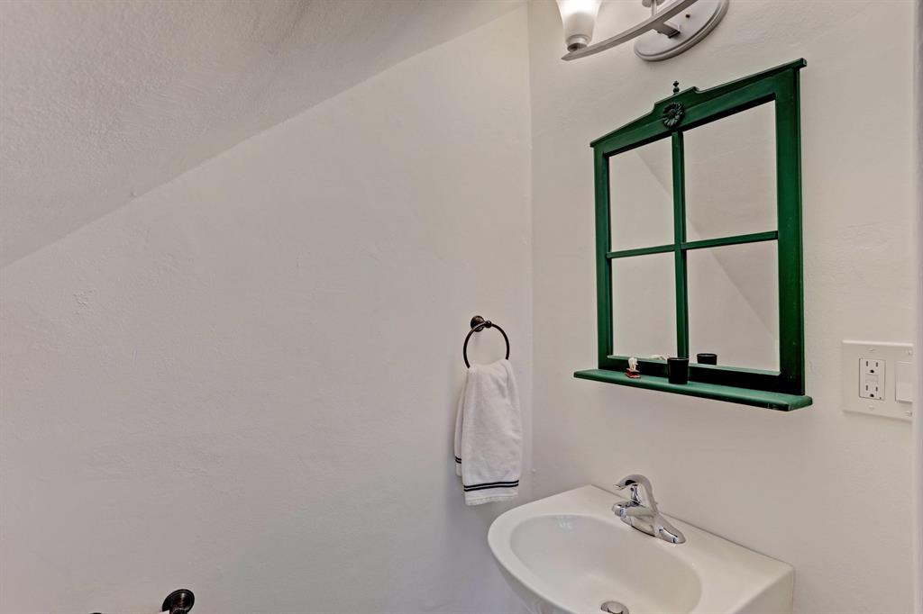 ERBS DAISY E ADD - Residential Income