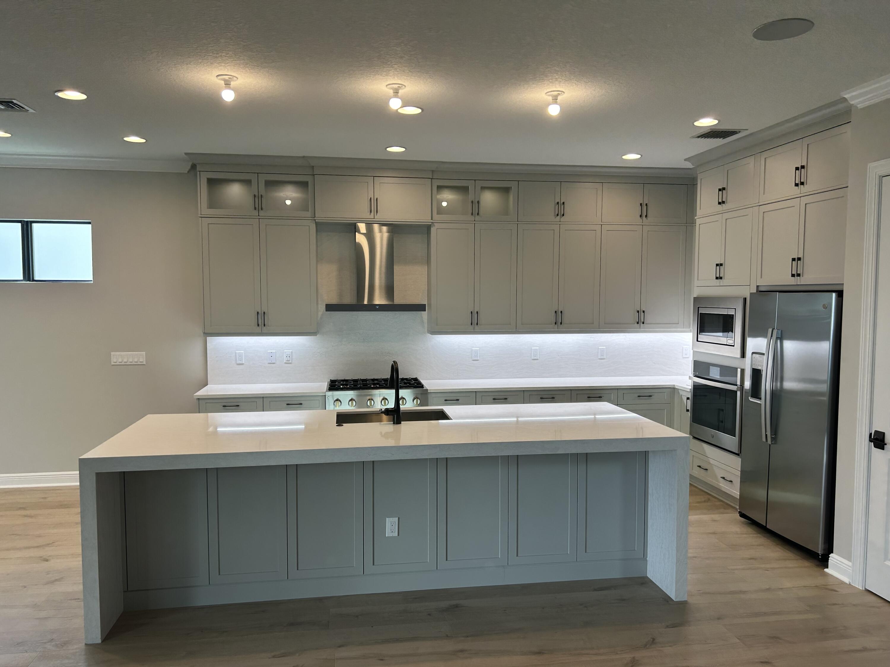 ALTON - Residential Lease